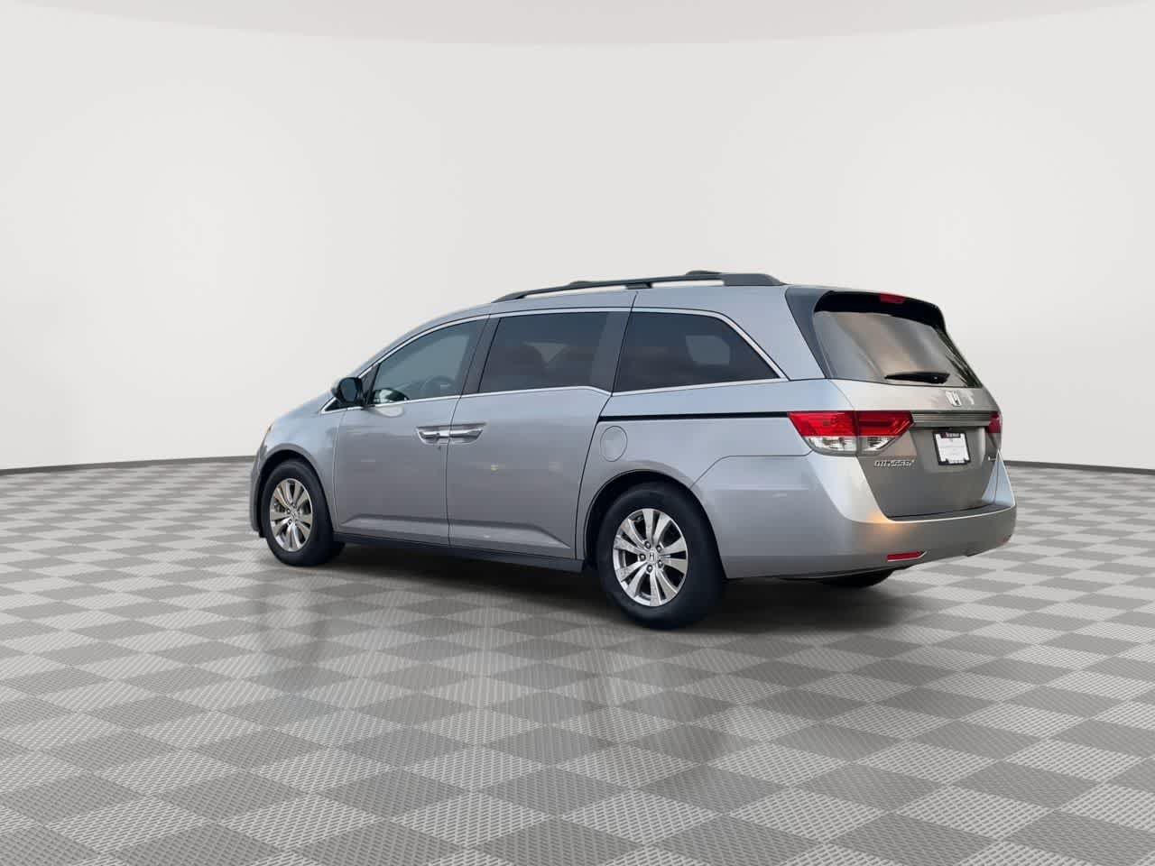 Used 2016 Honda Odyssey SE image 6
