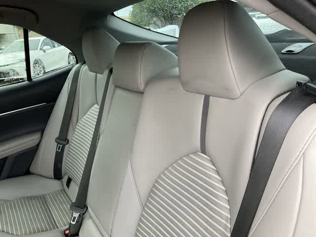 Used 2023 Toyota Camry SE FWD image 16