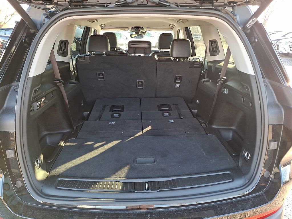 Used 2023 Jeep Grand Cherokee L Limited w/ Trailer Tow Group (B) image 28