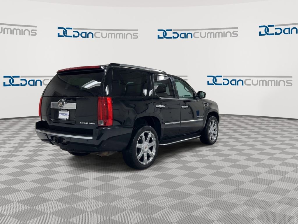 Used 2007 Cadillac Escalade AWD w/ Information Package image 8