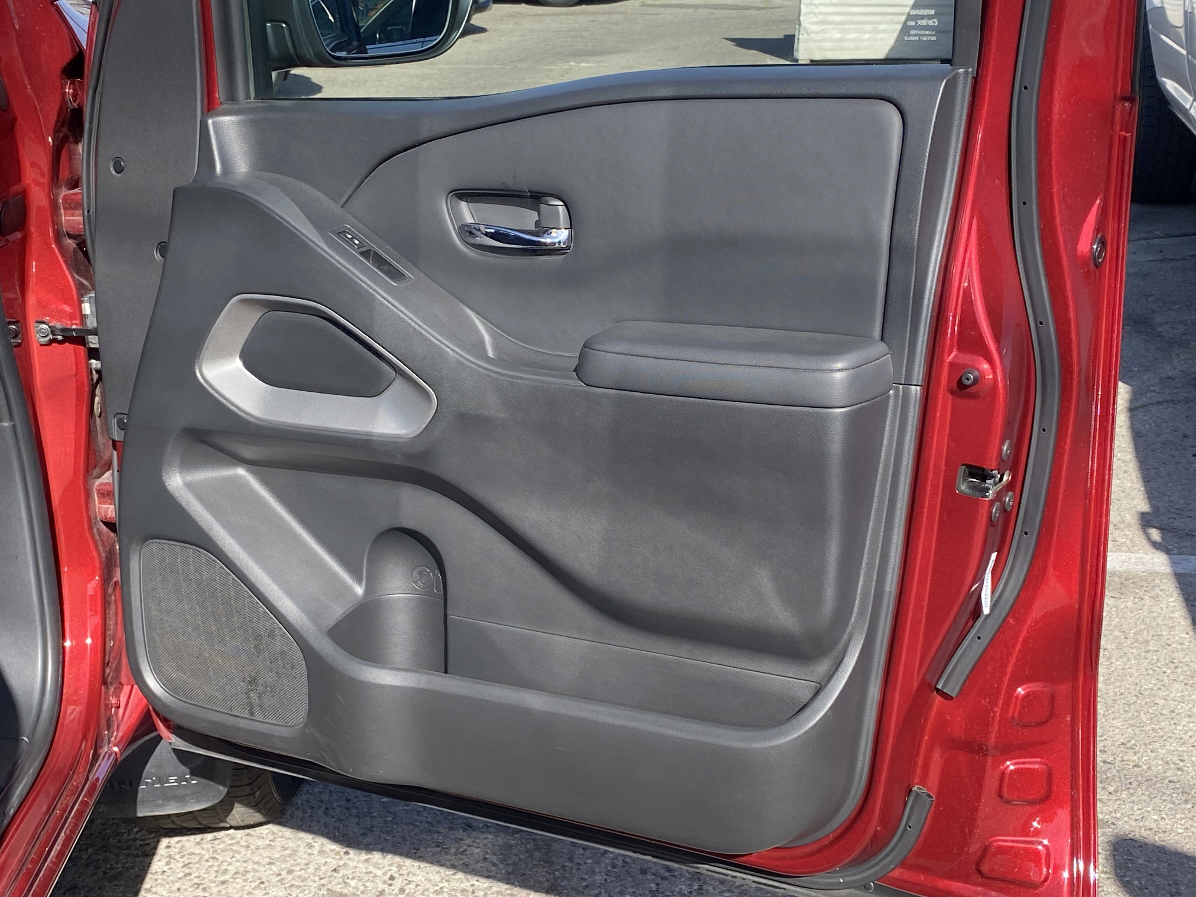 Used 2022 Nissan Frontier SV image 20