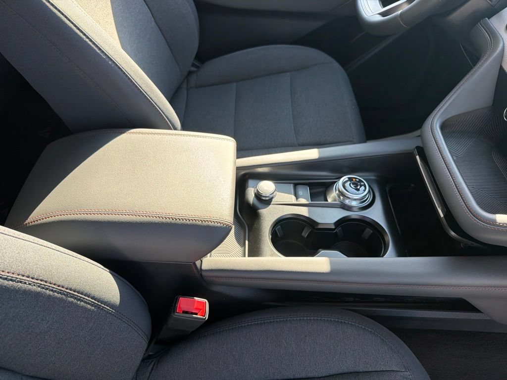 Certified 2025 Ford Explorer Active AWD/4WD image 43