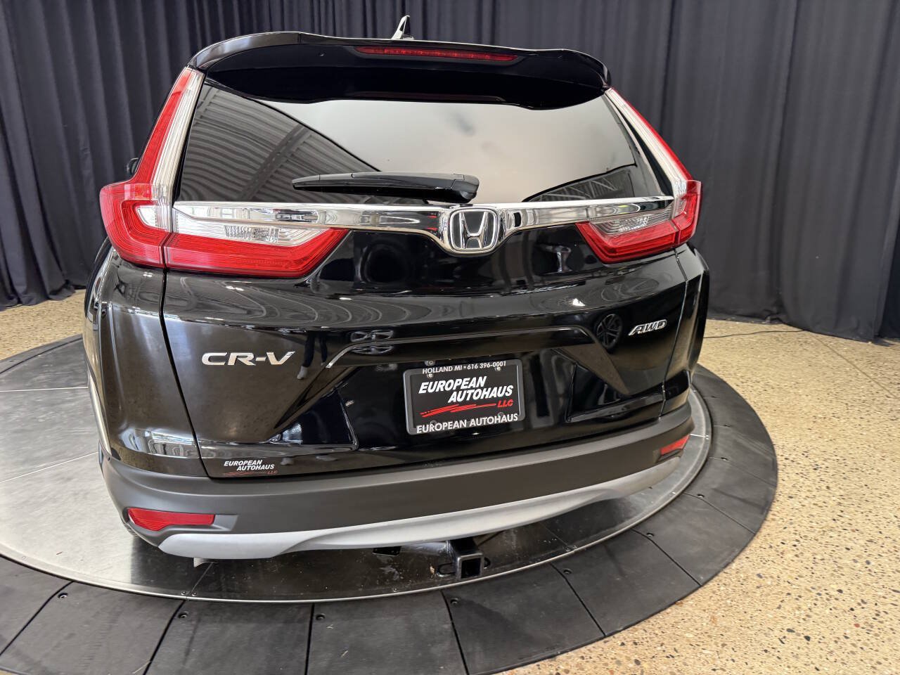 Used 2018 Honda CR-V EX image 6