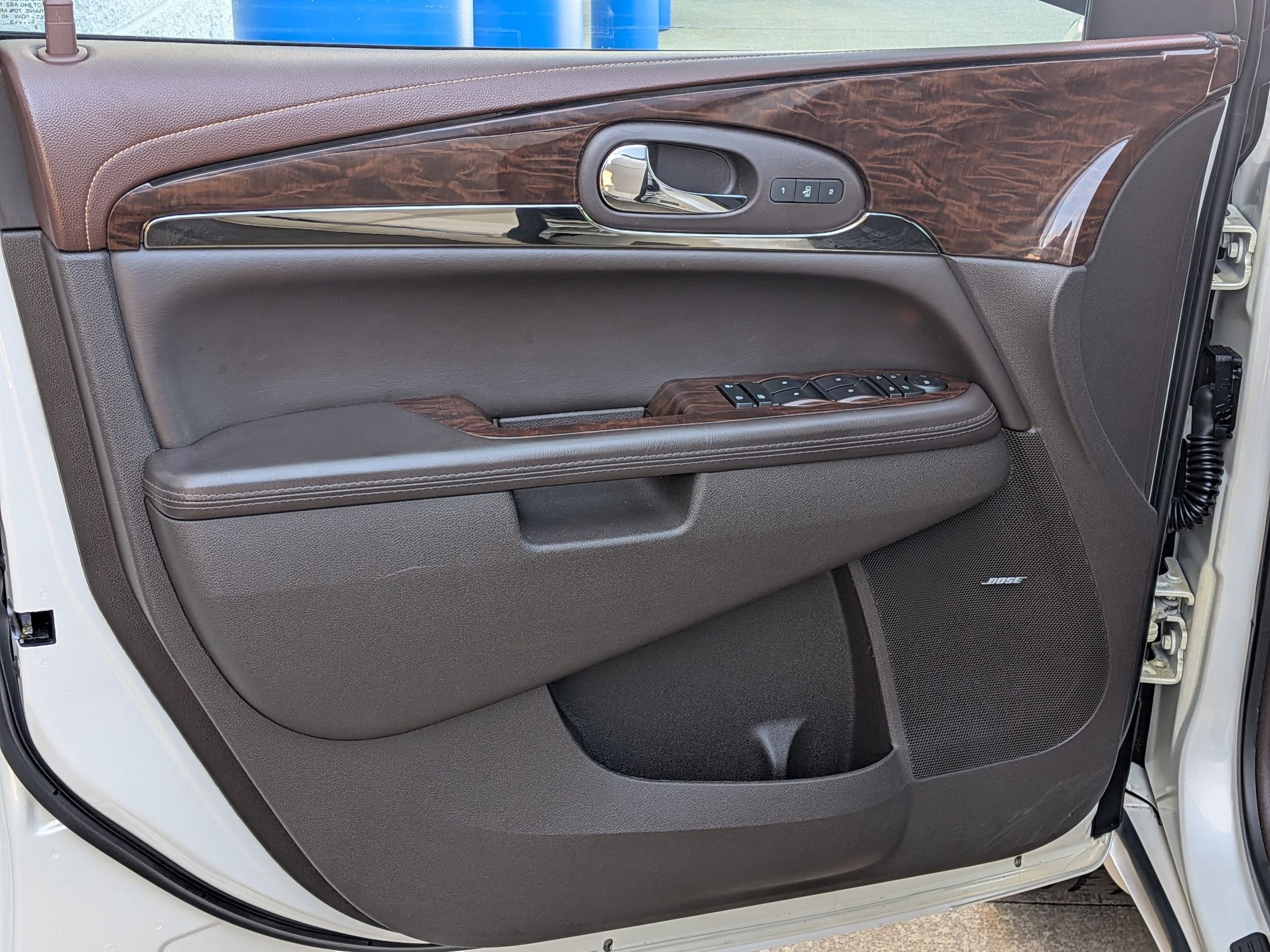 Used 2013 Buick Enclave Premium image 12