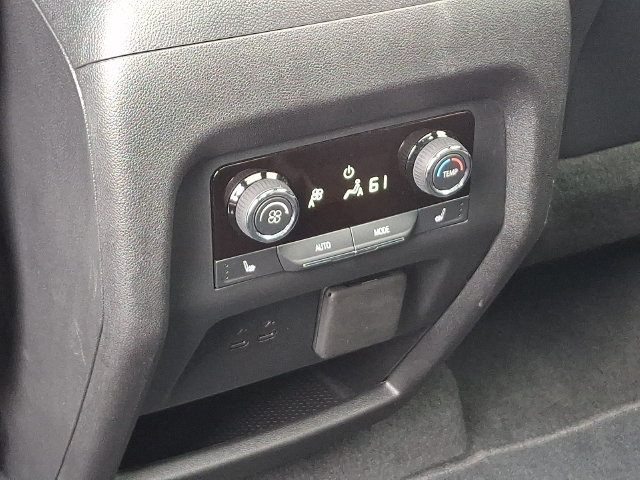 Used 2026 Chevrolet Traverse RS AWD/4WD image 18