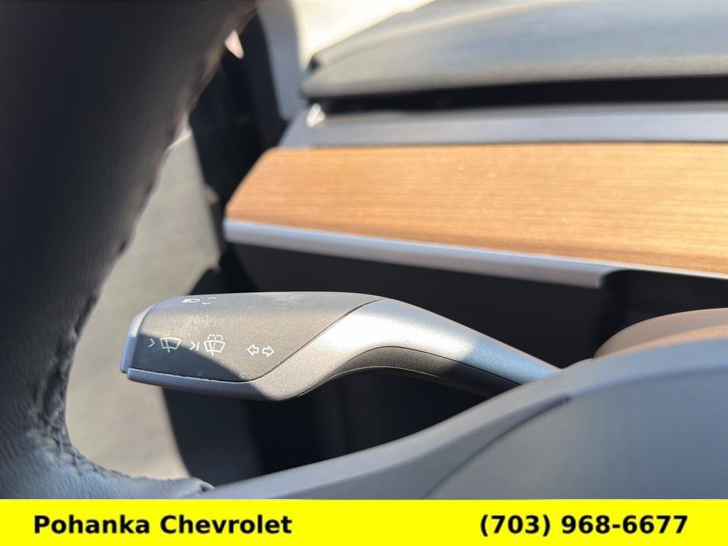 Used 2025 Tesla Model Y Long Range RWD image 14
