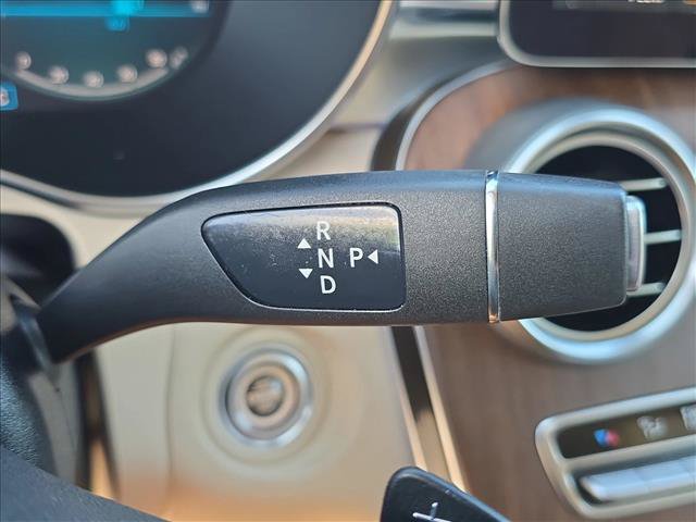 Used 2022 Mercedes-Benz GLC 300 4MATIC w/ Multimedia Package Lite image 17