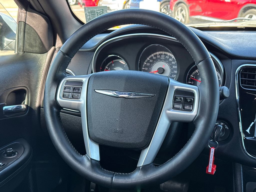 Used 2012 Chrysler 200 Touring image 22