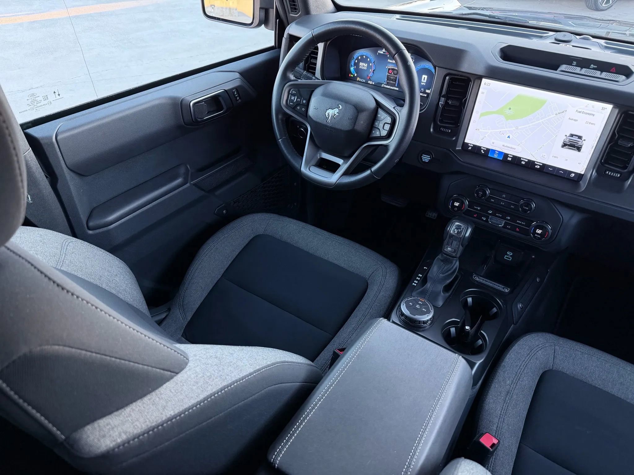 Used 2025 Ford Bronco Big Bend image 11