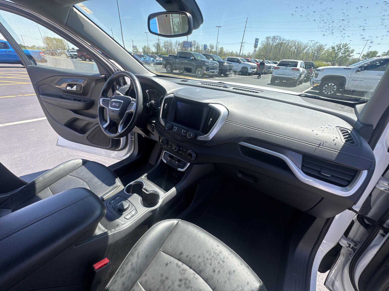 Used 2022 GMC Terrain SLT AWD/4WD image 17
