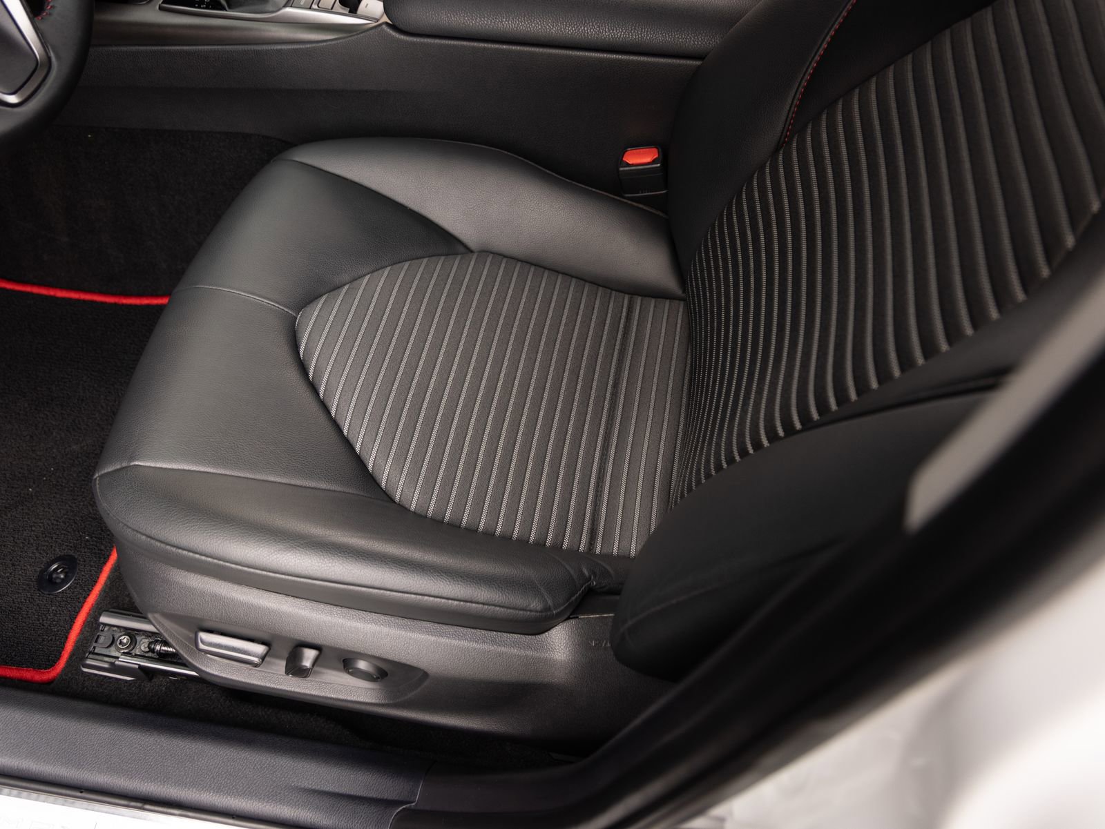 Used 2022 Toyota Camry TRD image 18