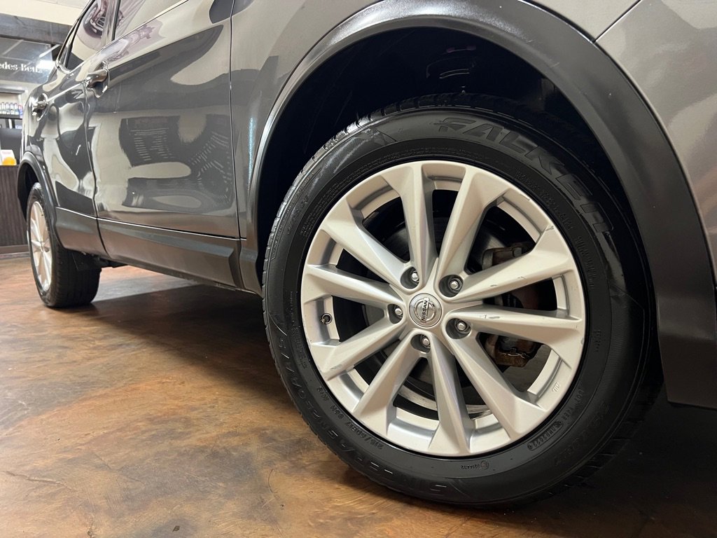 Used 2019 Nissan Rogue Sport SV w/ All-Weather Package AWD/4WD image 39