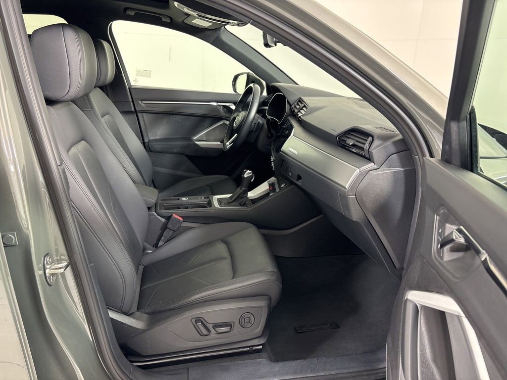 Used 2023 Audi Q3 2.0T Premium AWD/4WD image 12