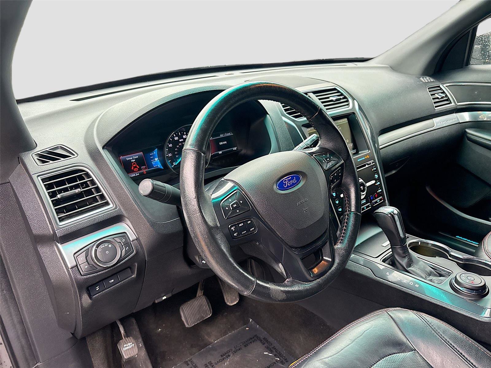 Used 2016 Ford Explorer Sport w/ Equipment Group 401A AWD/4WD image 9