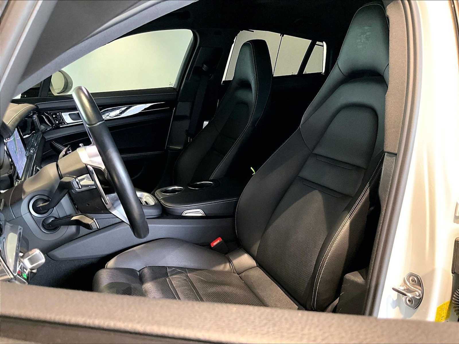 Used 2020 Porsche Panamera 4 AWD/4WD image 9