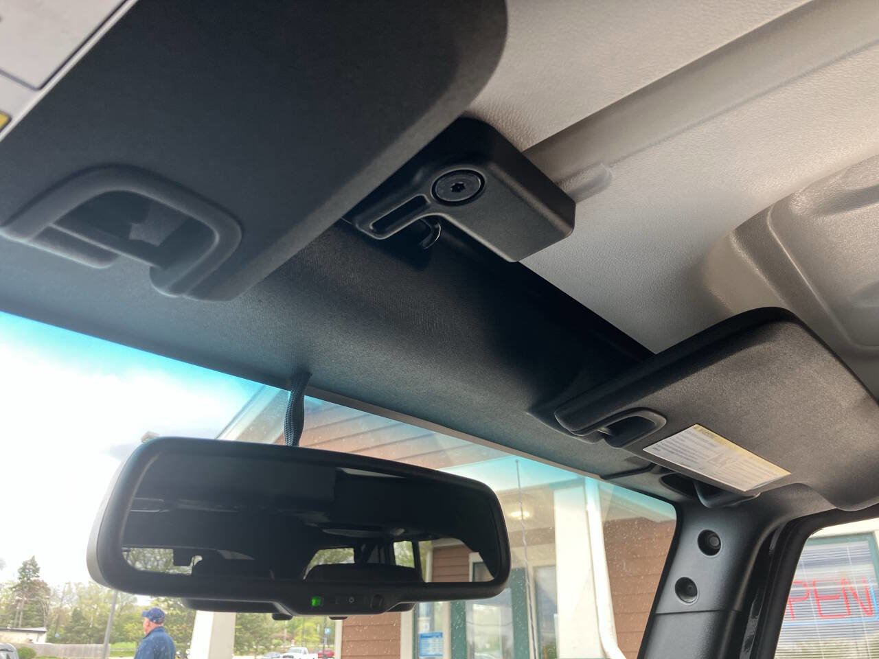 Used 2014 Jeep Wrangler Unlimited Sahara AWD/4WD image 19