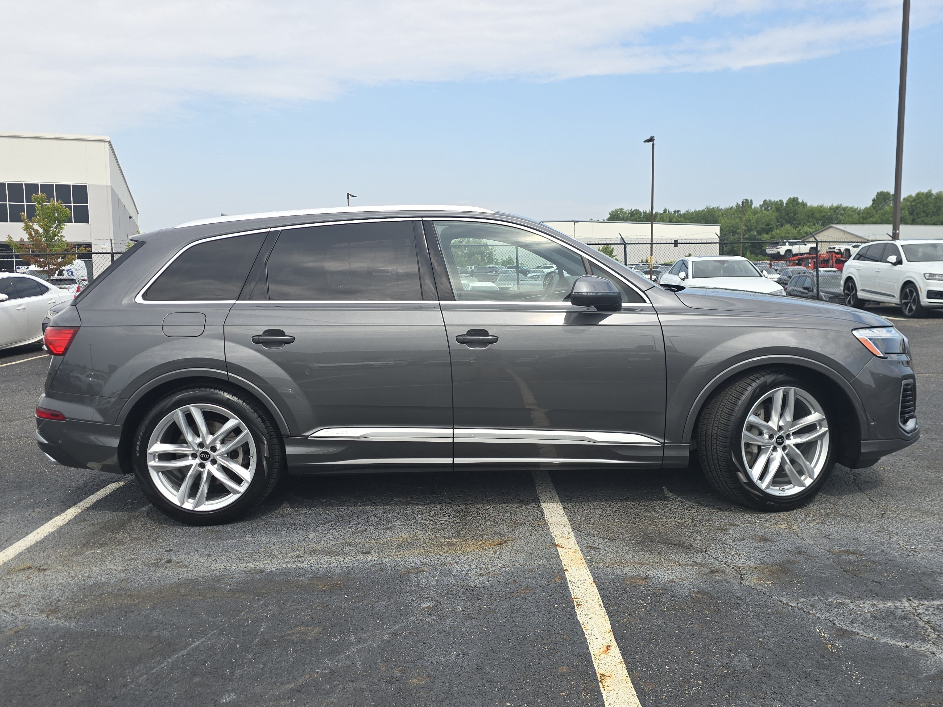 Certified 2025 Audi Q7 3.0T Premium Plus w/ Premium Plus Package AWD/4WD image 8