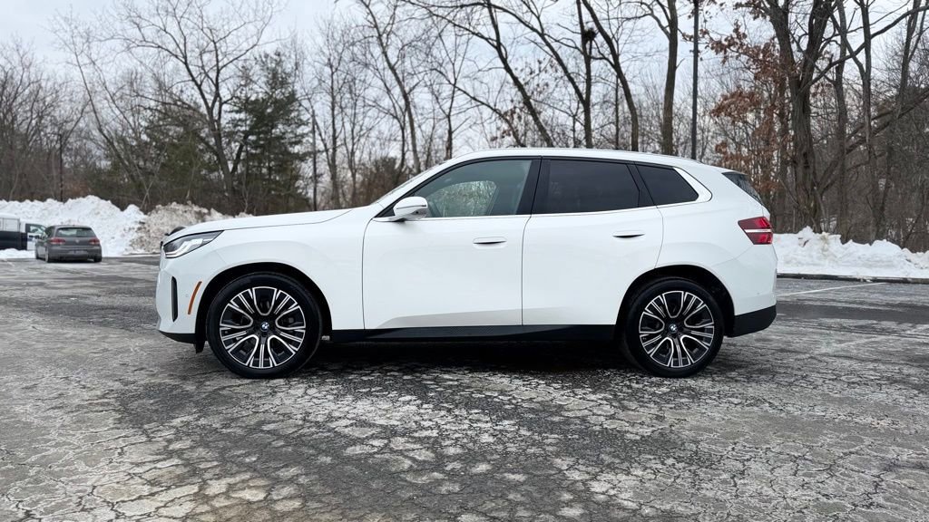 Certified 2025 BMW X3 xDrive30i w/ Premium Package image 3