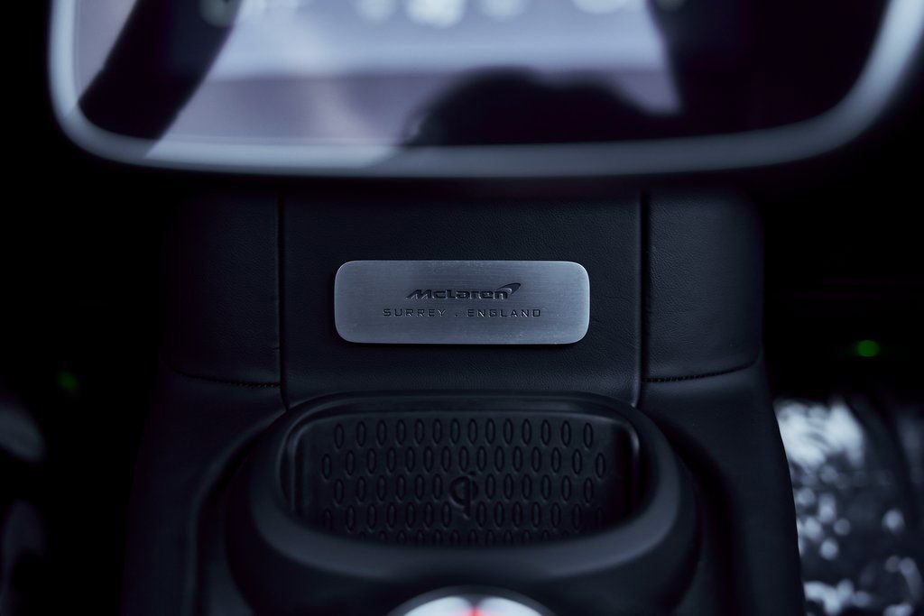 Used 2025 McLaren Artura Spider RWD image 70