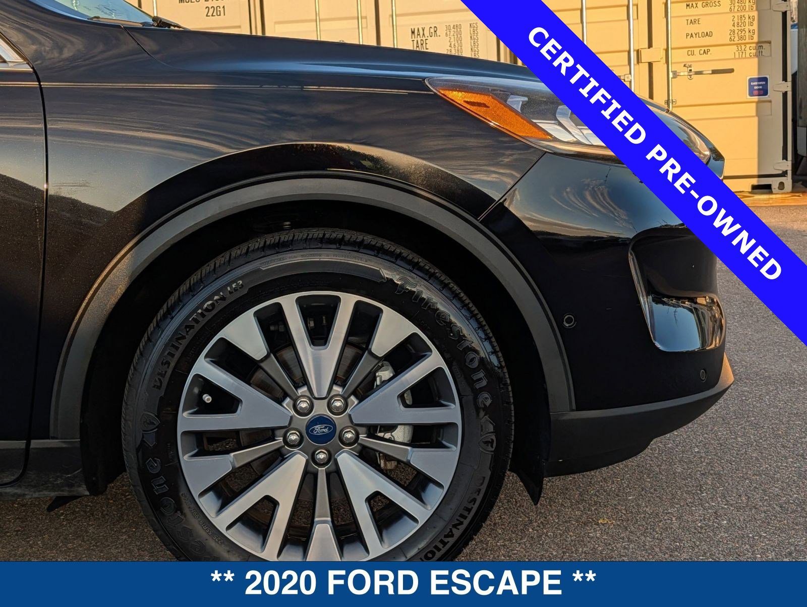 Used 2020 Ford Escape Titanium image 11