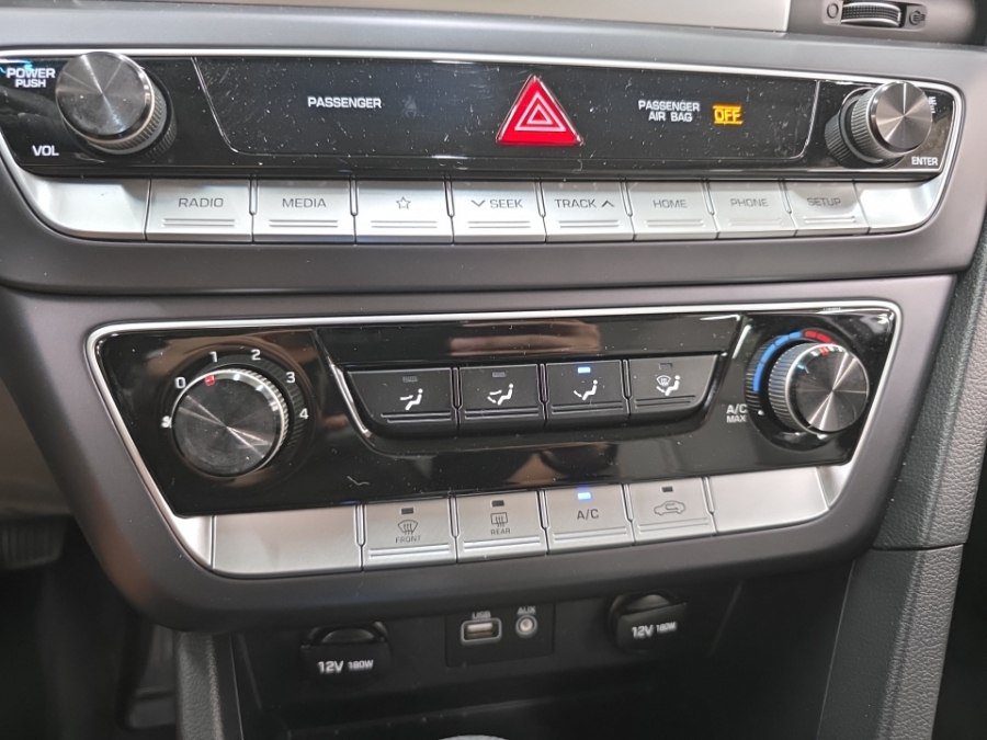 Used 2019 Hyundai Sonata SE w/ Cargo Package FWD image 18