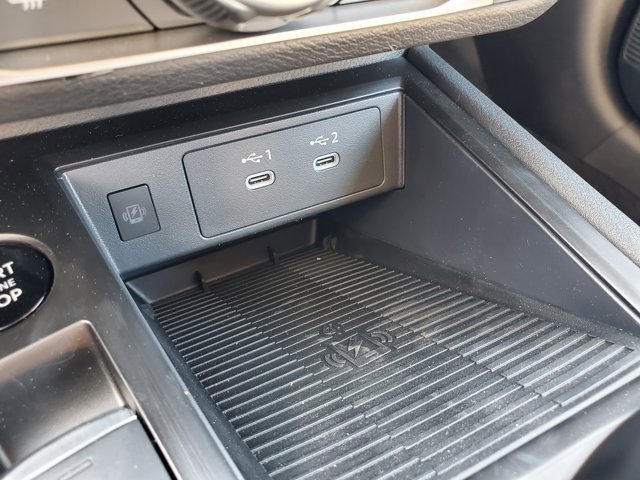 New 2025 Nissan Kicks SV image 16