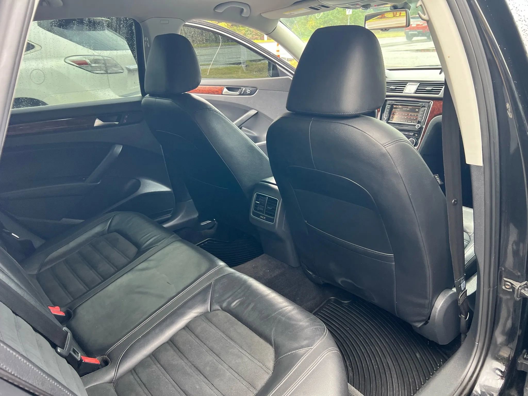 Used 2013 Volkswagen Passat 2.5 SEL Premium image 22