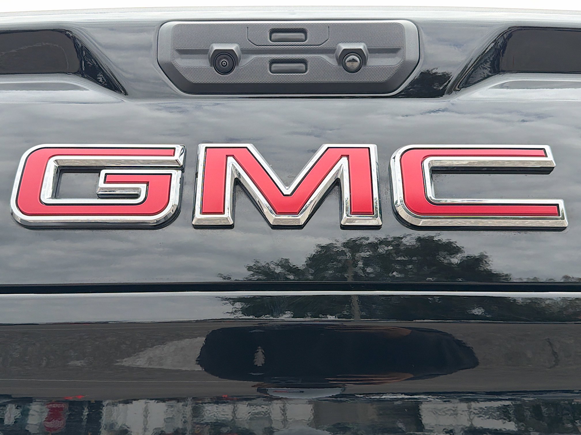 Used 2025 GMC Sierra 1500 Elevation w/ Elevation Premium Package image 11