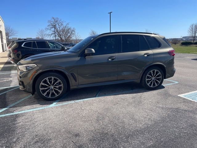 Used 2022 BMW X5 xDrive40i w/ M Sport Package image 5
