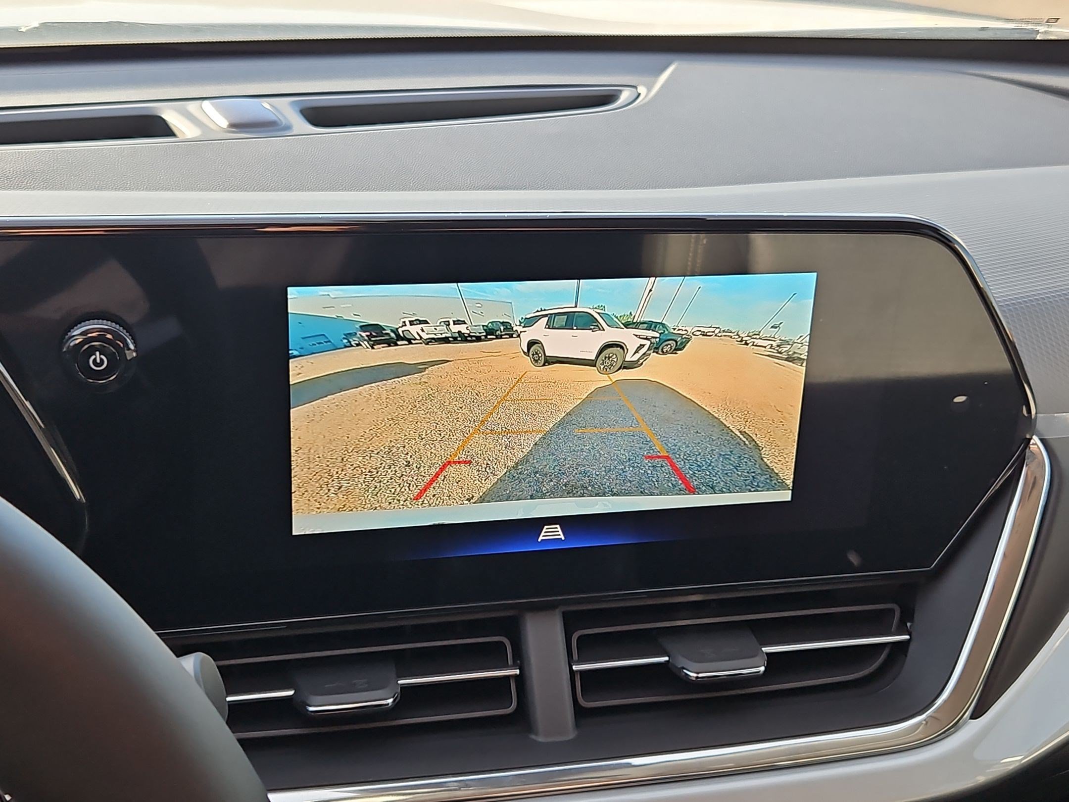 New 2026 Chevrolet Trax LT w/ LT Convenience Package FWD image 4