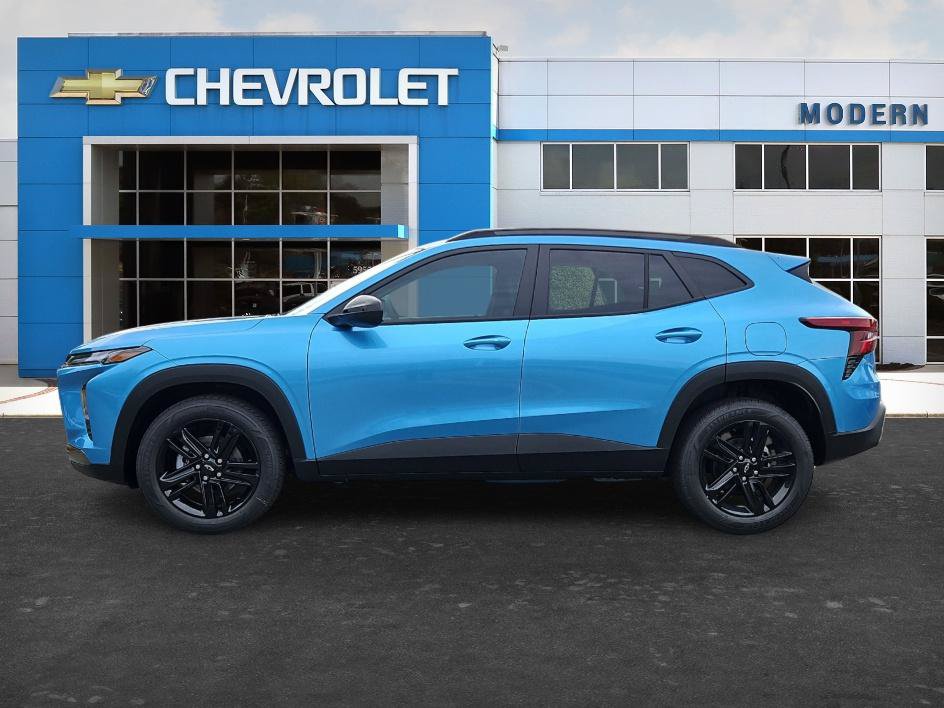 New 2026 Chevrolet Trax ACTIV FWD image 2