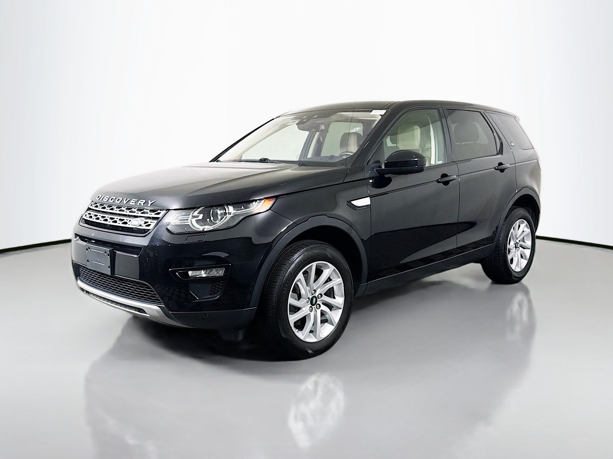 Used 2019 Land Rover Discovery Sport HSE AWD/4WD image 4
