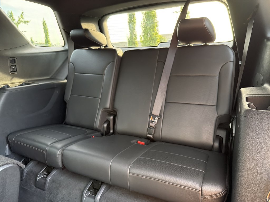 Used 2022 Chevrolet Traverse High Country FWD image 12