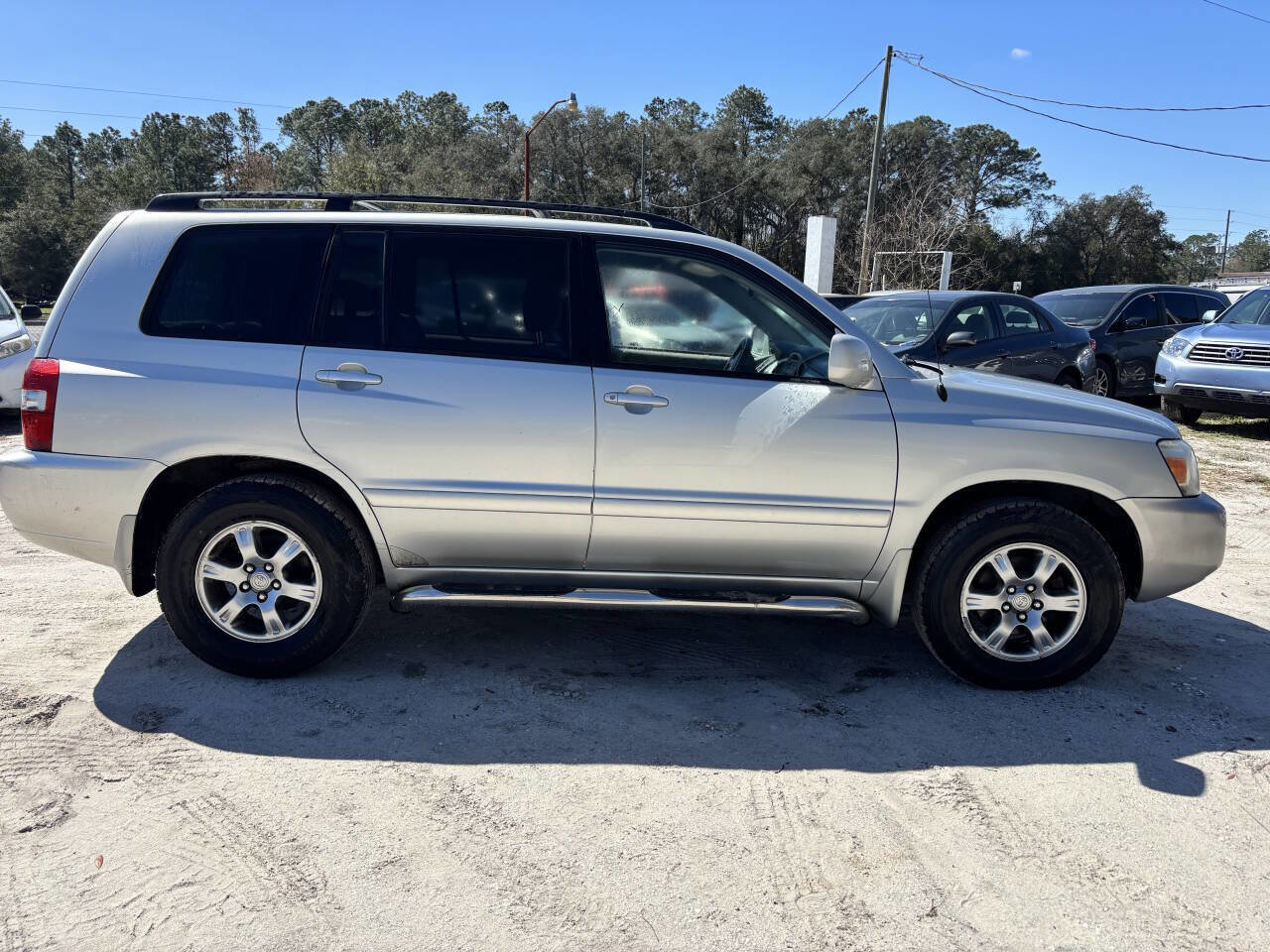 Used 2004 Toyota Highlander 2WD V6 image 8