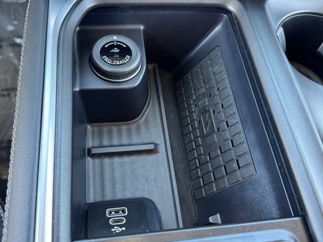 Used 2025 Ford Expedition Max Platinum AWD/4WD image 30