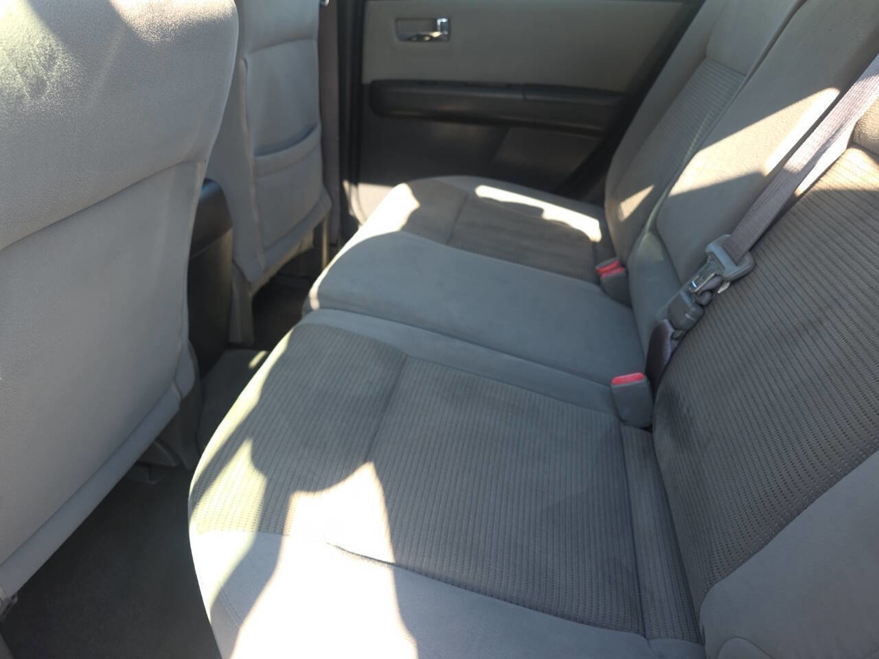 Used 2012 Nissan Sentra 2.0 SR FWD image 7