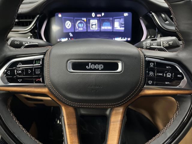 Used 2023 Jeep Grand Cherokee Summit image 17