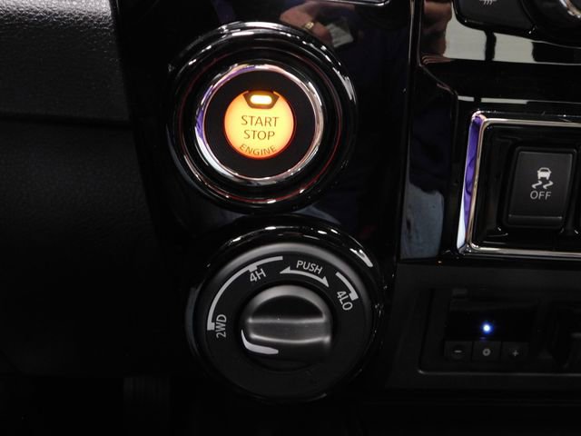 Used 2023 Nissan Titan Platinum Reserve w/ Moonroof Package image 30