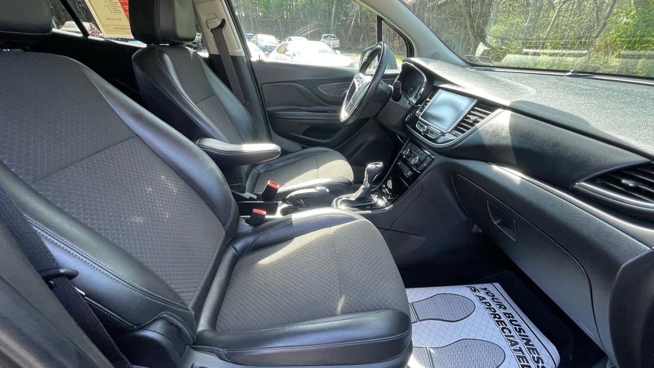 Used 2018 Buick Encore Preferred FWD image 31