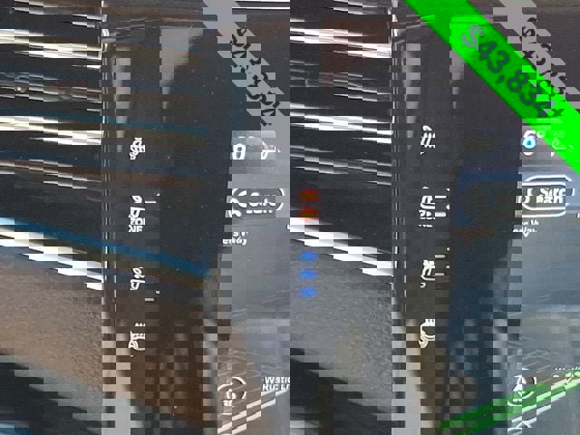 Used 2024 Jeep Wagoneer L Series III w/ Flexible Seating Group image 29