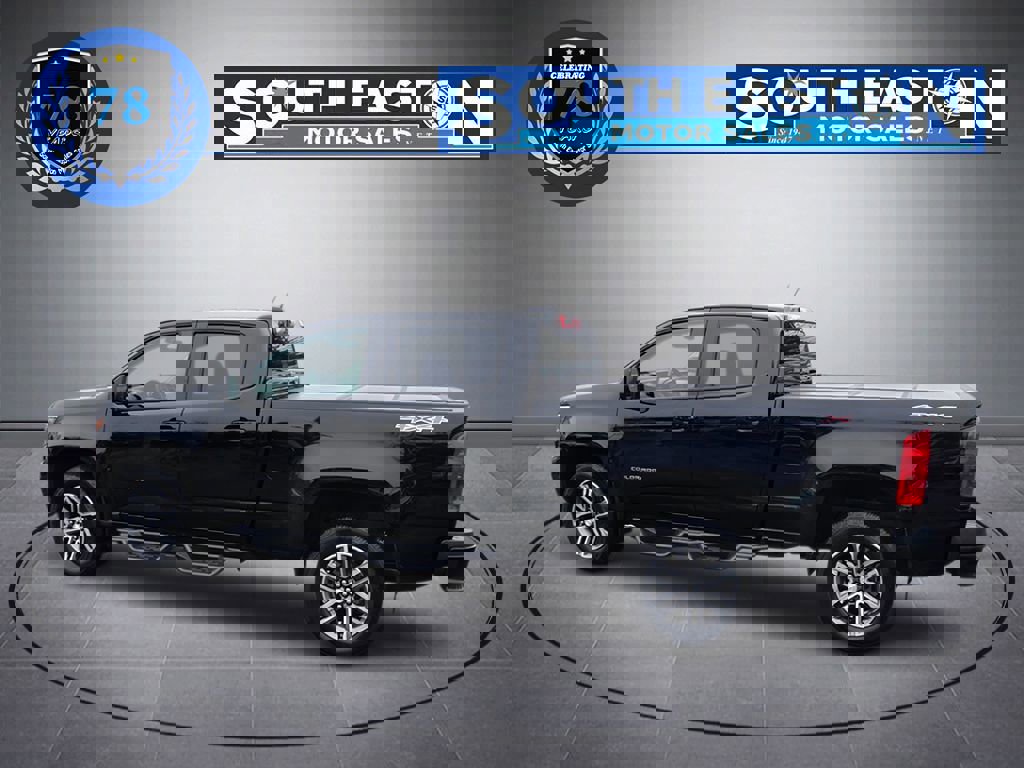 Used 2021 Chevrolet Colorado W/T w/ Custom Special Edition image 8