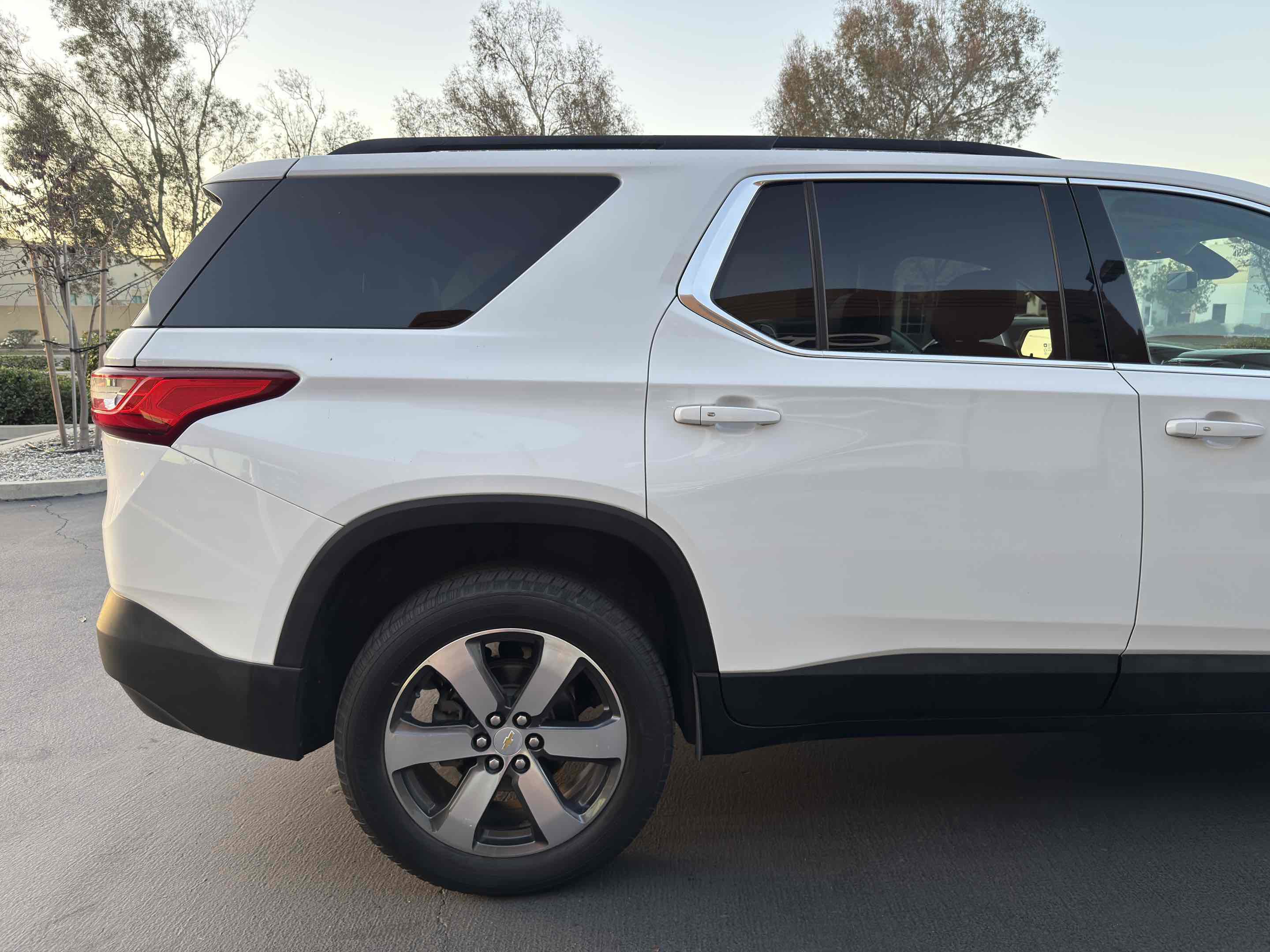 Used 2019 Chevrolet Traverse LT w/ LT Premium Package image 20