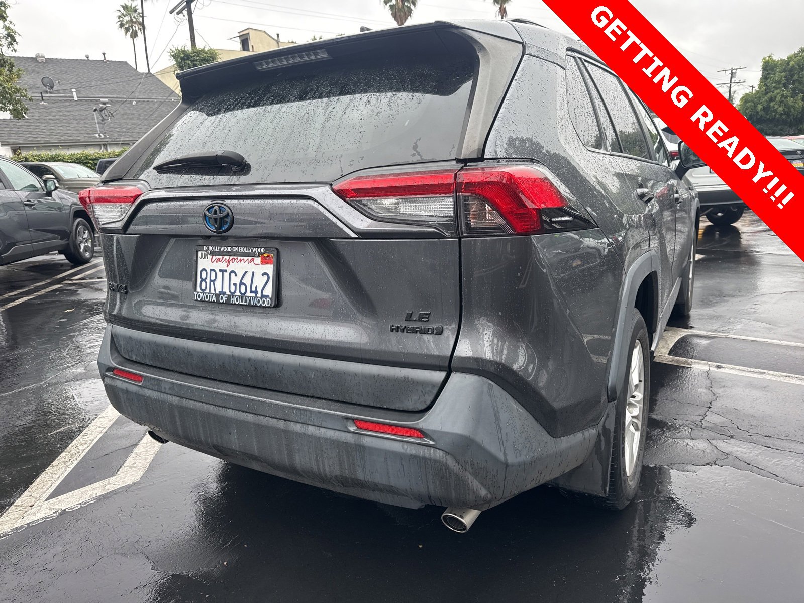 Used 2020 Toyota RAV4 LE image 6