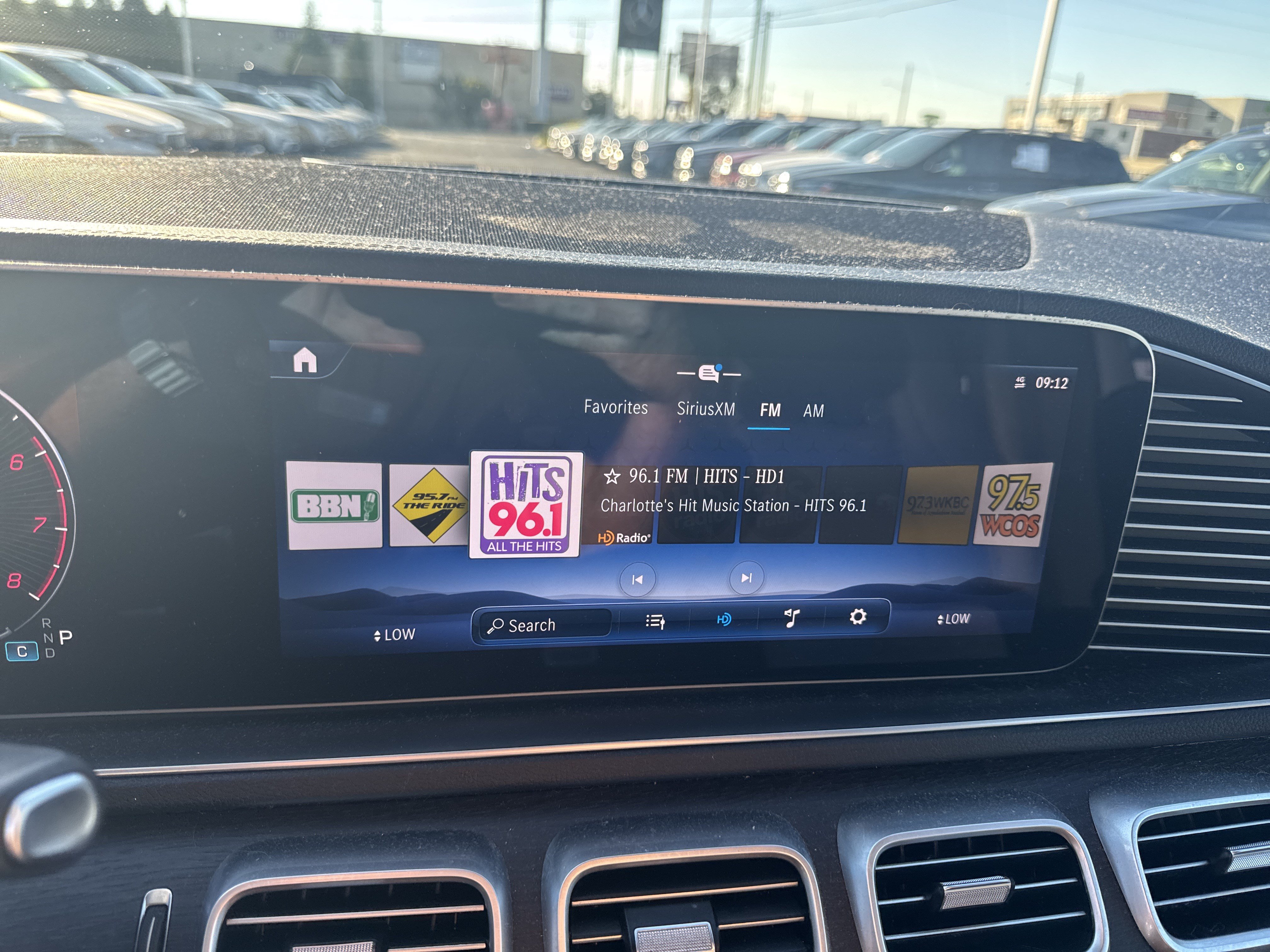 Used 2024 Mercedes-Benz GLS 450 4MATIC image 23