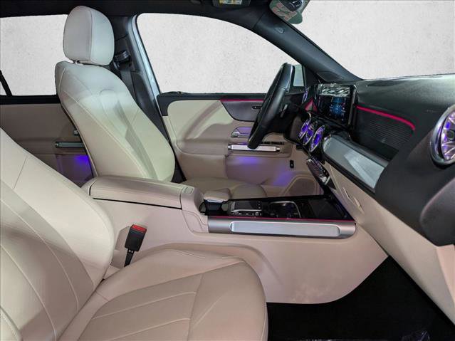 Used 2022 Mercedes-Benz GLB 250 image 22