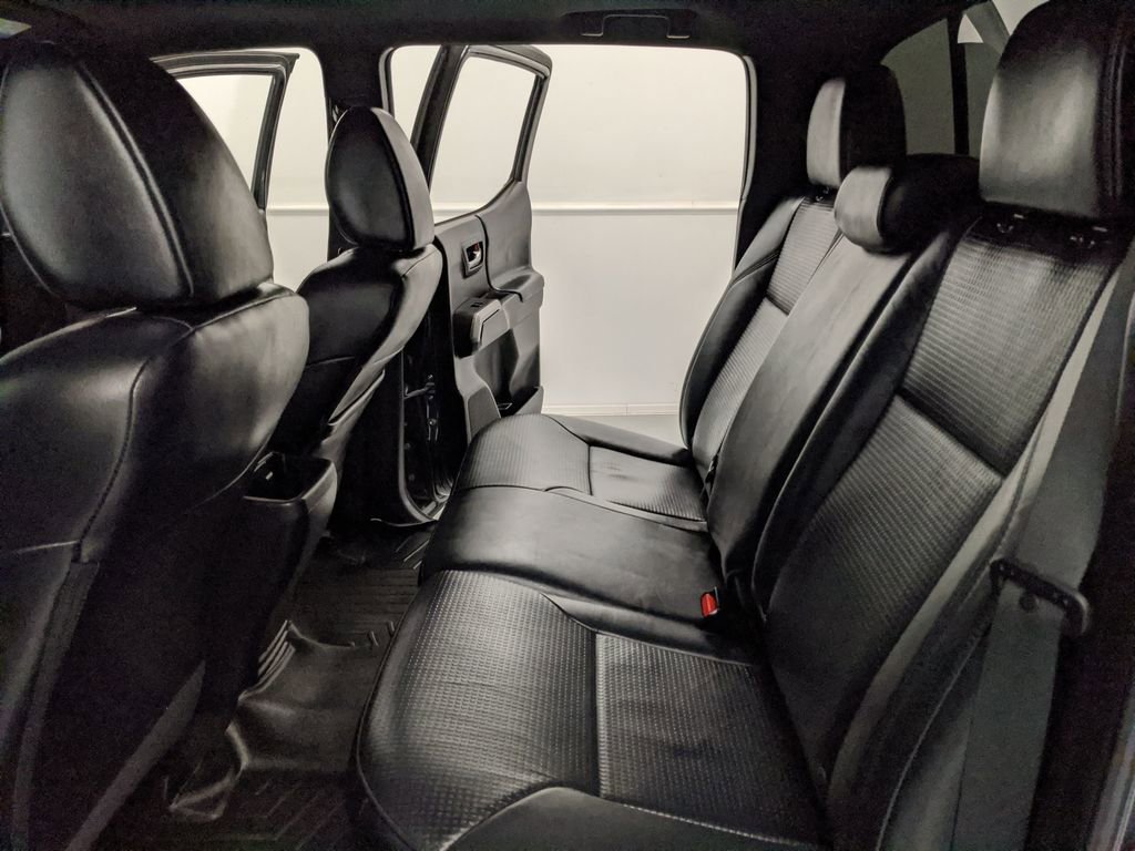 Used 2020 Toyota Tacoma Limited AWD/4WD image 18