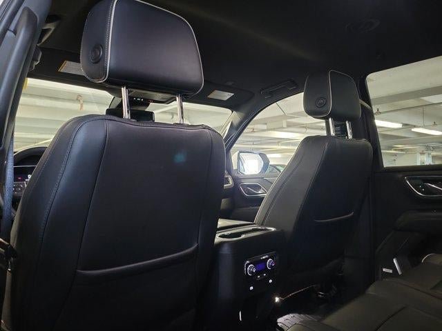 Used 2024 GMC Yukon SLT RWD image 14