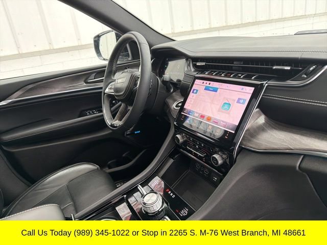 Used 2024 Jeep Grand Cherokee Overland w/ Advanced Protech Group III image 46