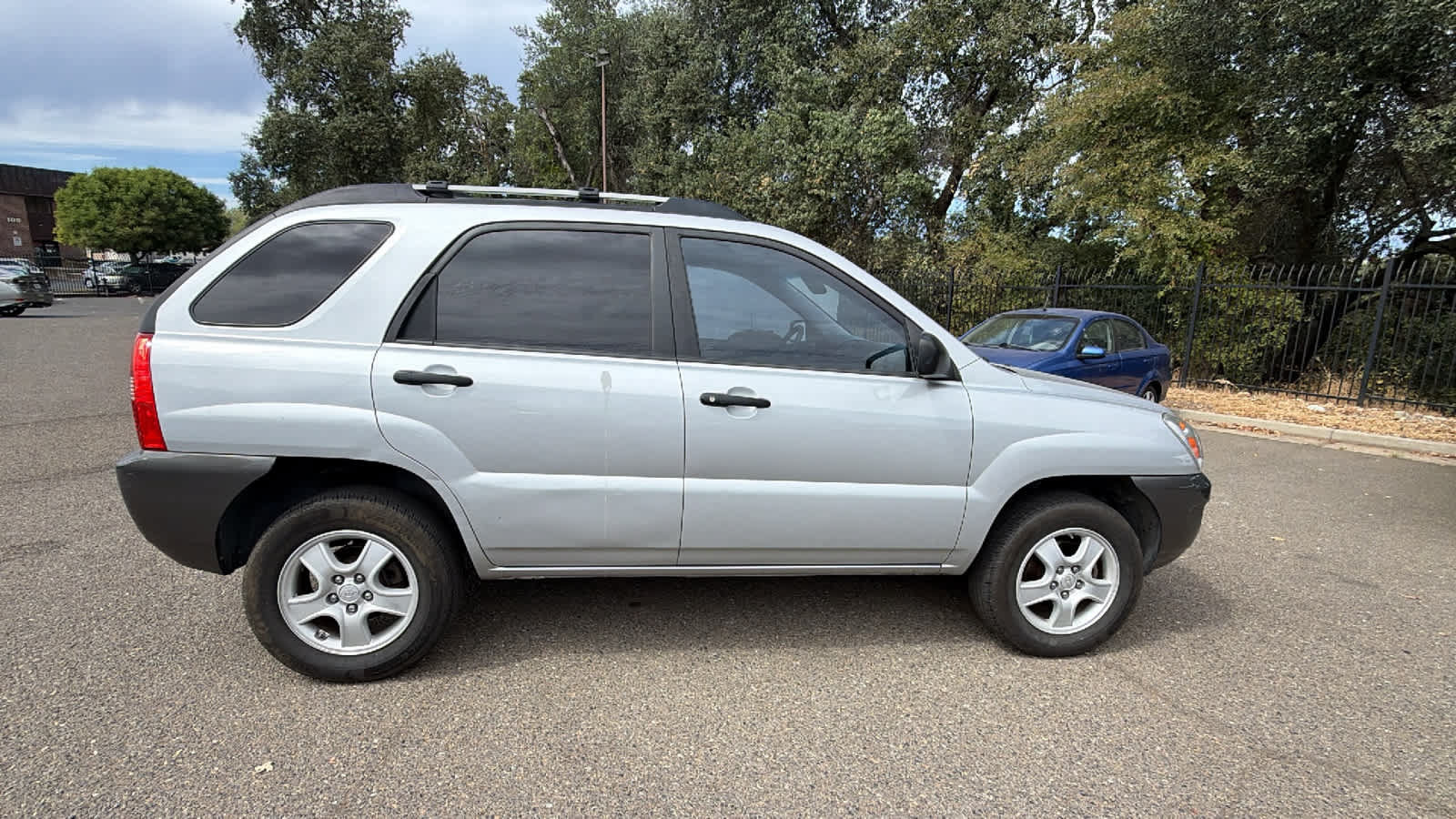 Used 2008 Kia Sportage LX FWD image 4