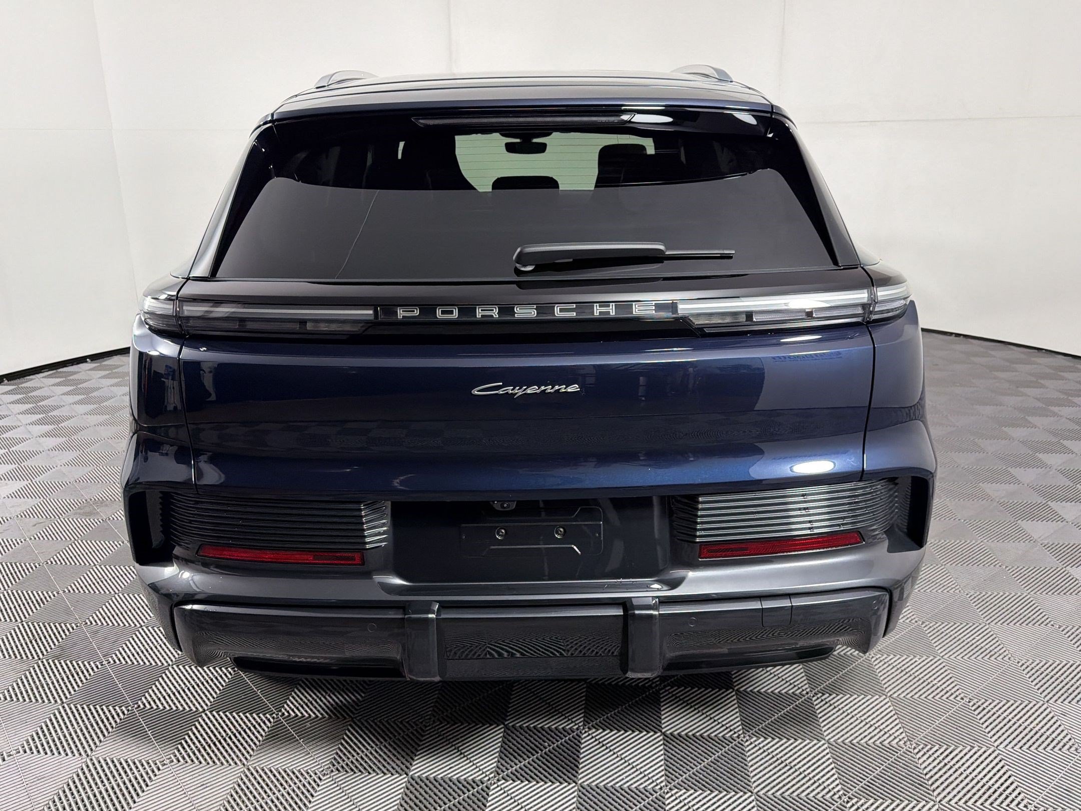 New 2026 Porsche Cayenne Electric AWD/4WD image 10